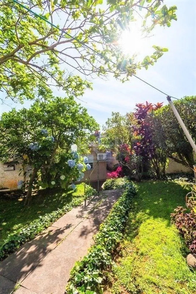 Casa, 4 quartos, 215 m² - Foto 2