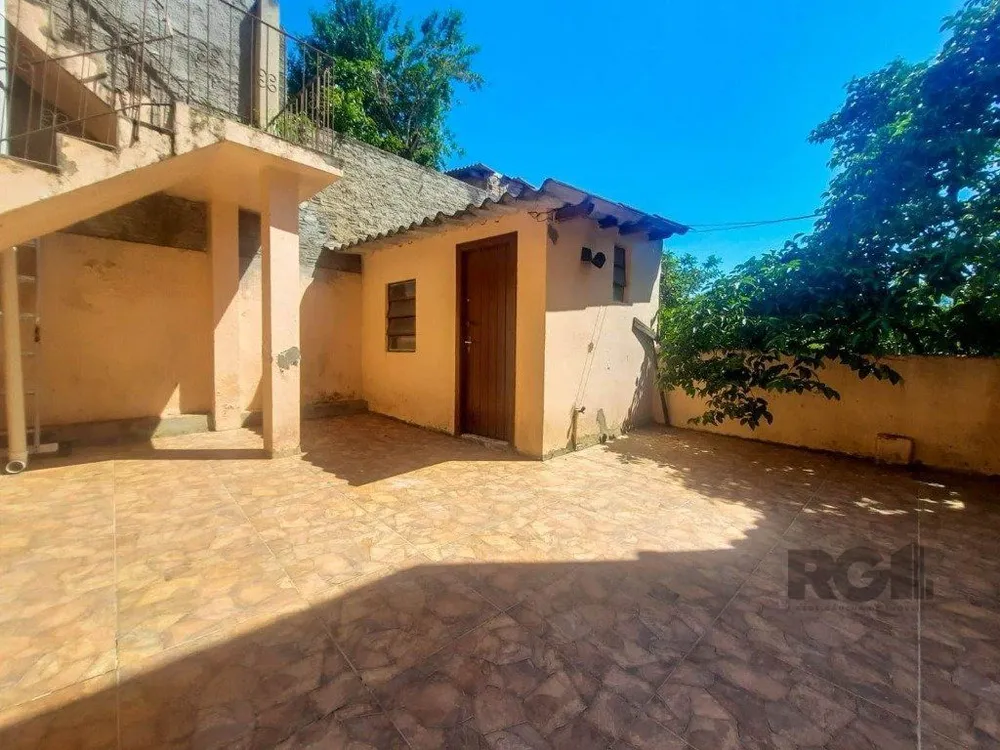 Casa, 4 quartos, 240 m² - Foto 1