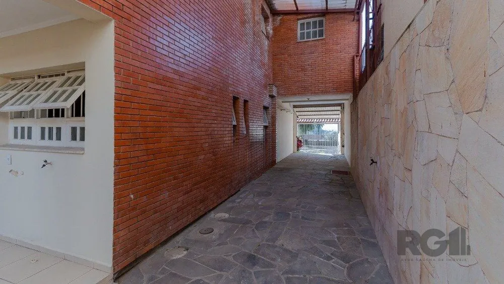 Casa, 4 quartos, 235 m² - Foto 2