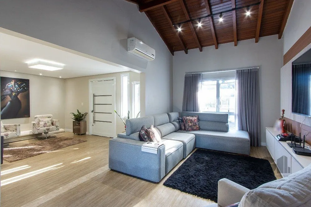 Casa, 6 quartos, 361 m² - Foto 2