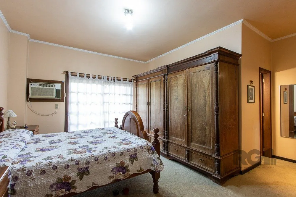 Casa, 6 quartos, 240 m² - Foto 4