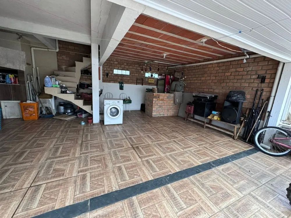 Casa, 5 quartos, 200 m² - Foto 1