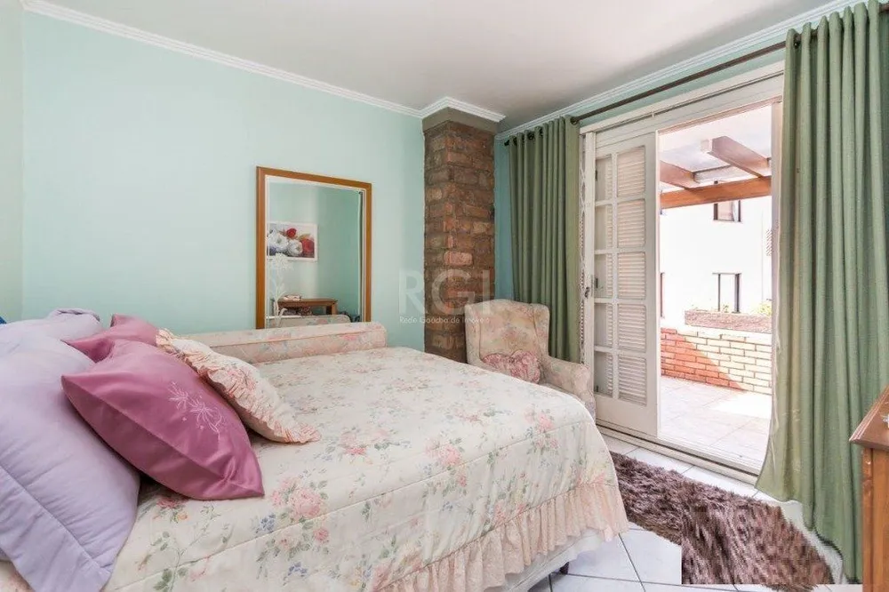 Casa, 3 quartos, 258 m² - Foto 3
