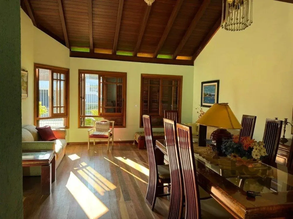 Casa, 3 quartos, 230 m² - Foto 3