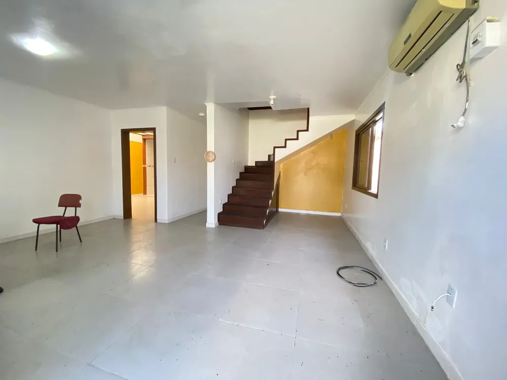 Casa, 3 quartos, 244 m² - Foto 3