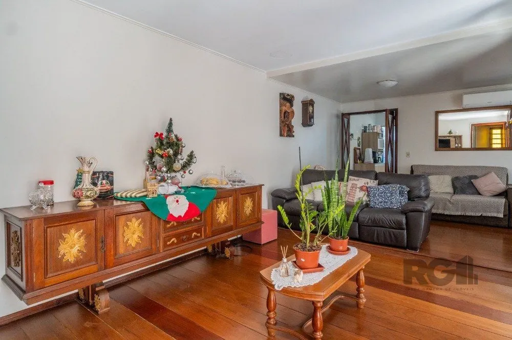 Casa, 4 quartos, 287 m² - Foto 1