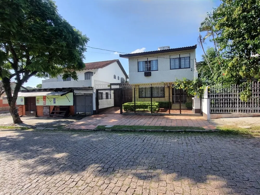 Casa, 3 quartos, 230 m² - Foto 3