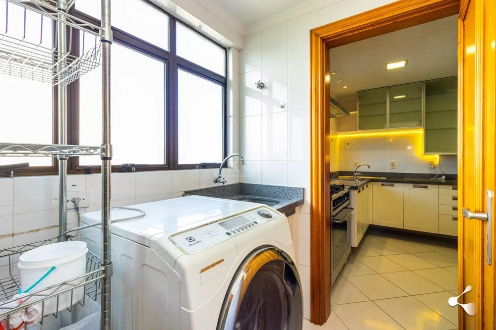 Apartamento, 3 quartos, 191 m² - Foto 1