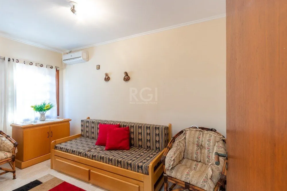 Casa, 4 quartos, 258 m² - Foto 4