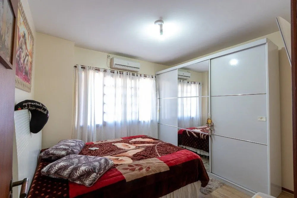 Casa, 4 quartos, 258 m² - Foto 4