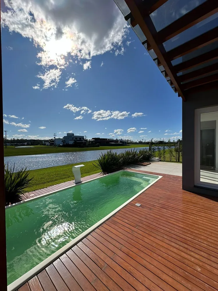 Casa, 3 quartos, 263 m² - Foto 2