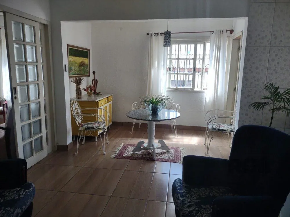 Casa, 3 quartos, 265 m² - Foto 1