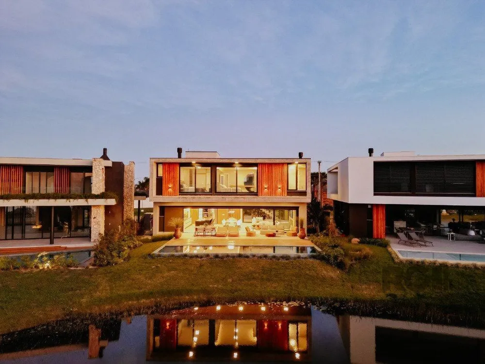 Casa de Condomínio, 5 quartos - Foto 1