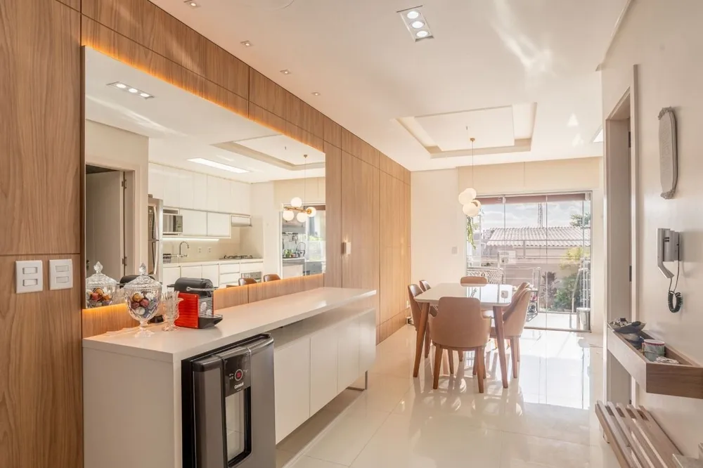 Casa, 3 quartos, 176 m² - Foto 1