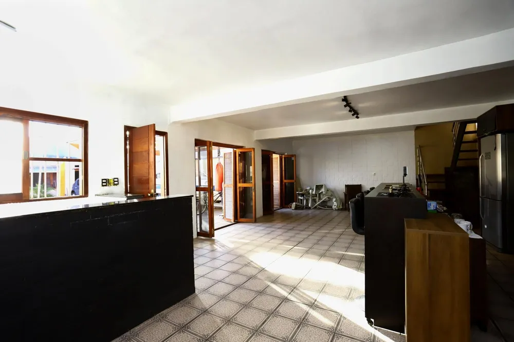 Casa, 2 quartos, 271 m² - Foto 6