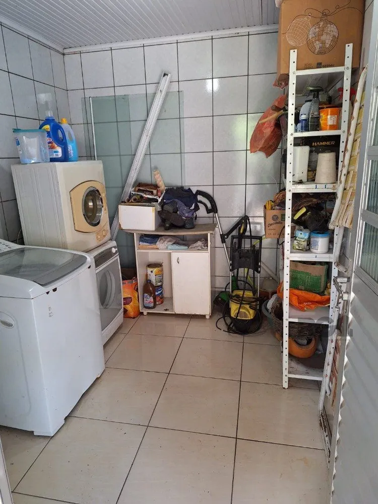 Casa, 3 quartos, 219 m² - Foto 1