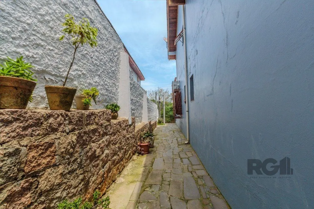 Casa, 3 quartos, 253 m² - Foto 1