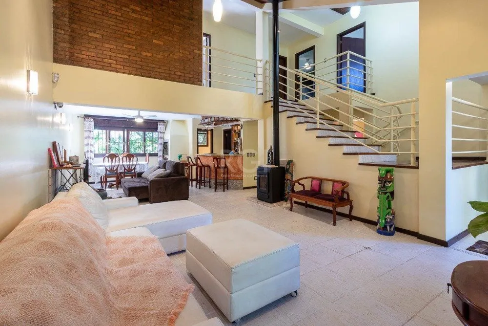 Casa, 3 quartos, 308 m² - Foto 1