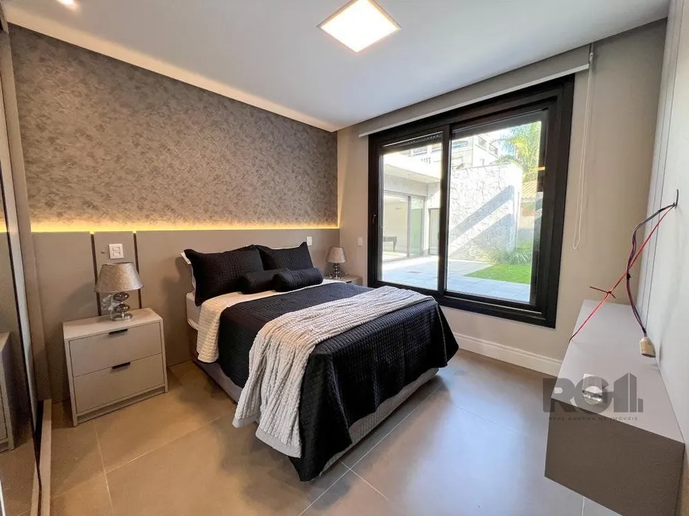 Casa, 4 quartos, 324 m² - Foto 1