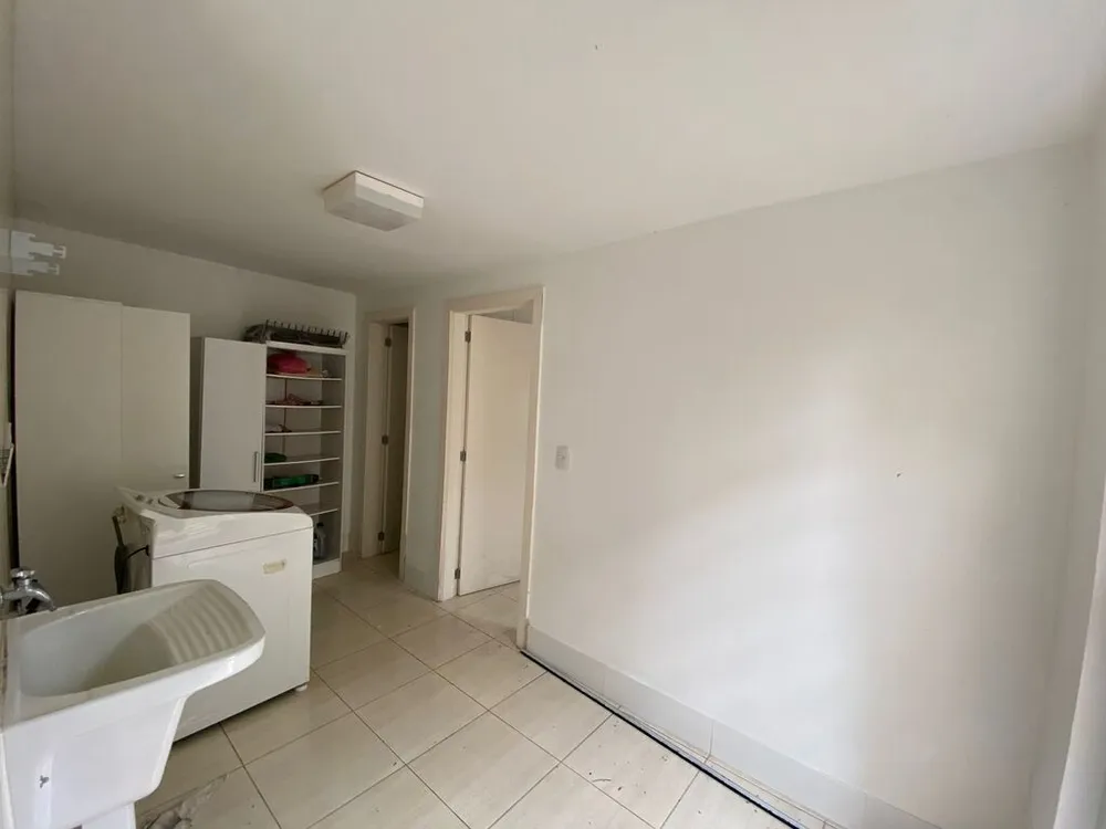 Casa, 4 quartos, 265 m² - Foto 13