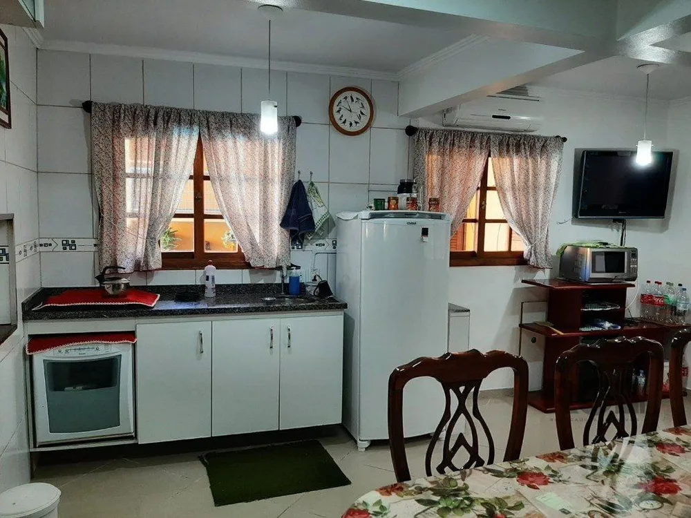 Casa, 5 quartos, 330 m² - Foto 3