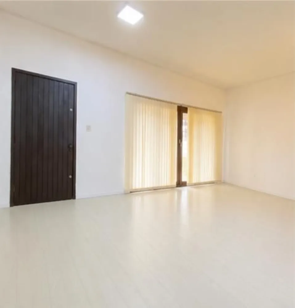 Casa, 3 quartos, 220 m² - Foto 3