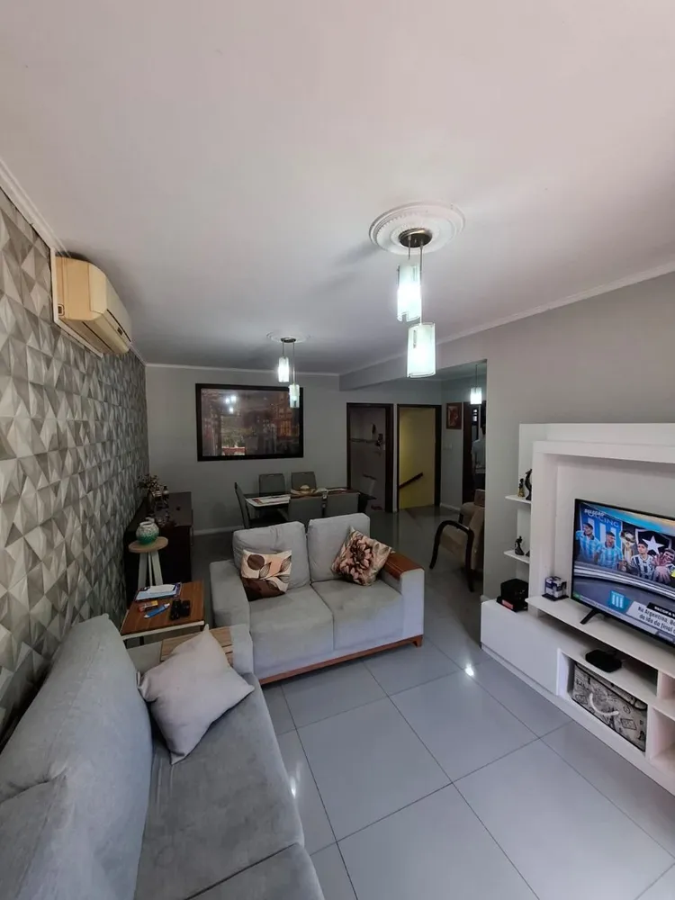 Casa, 4 quartos, 254 m² - Foto 1