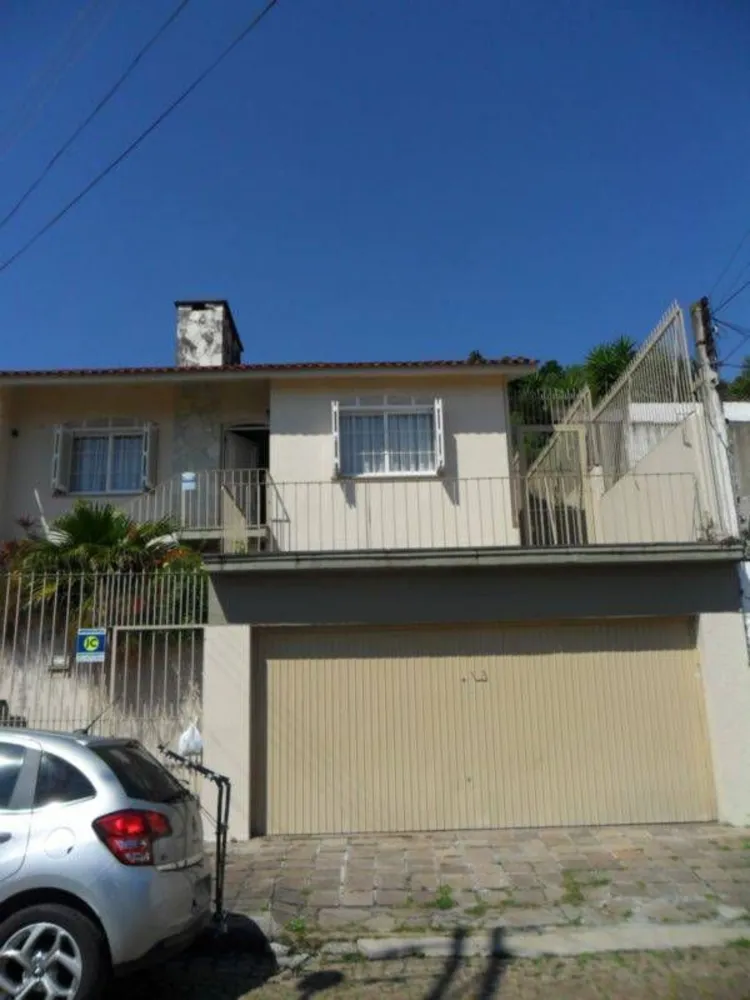 Casa, 3 quartos, 348 m² - Foto 1