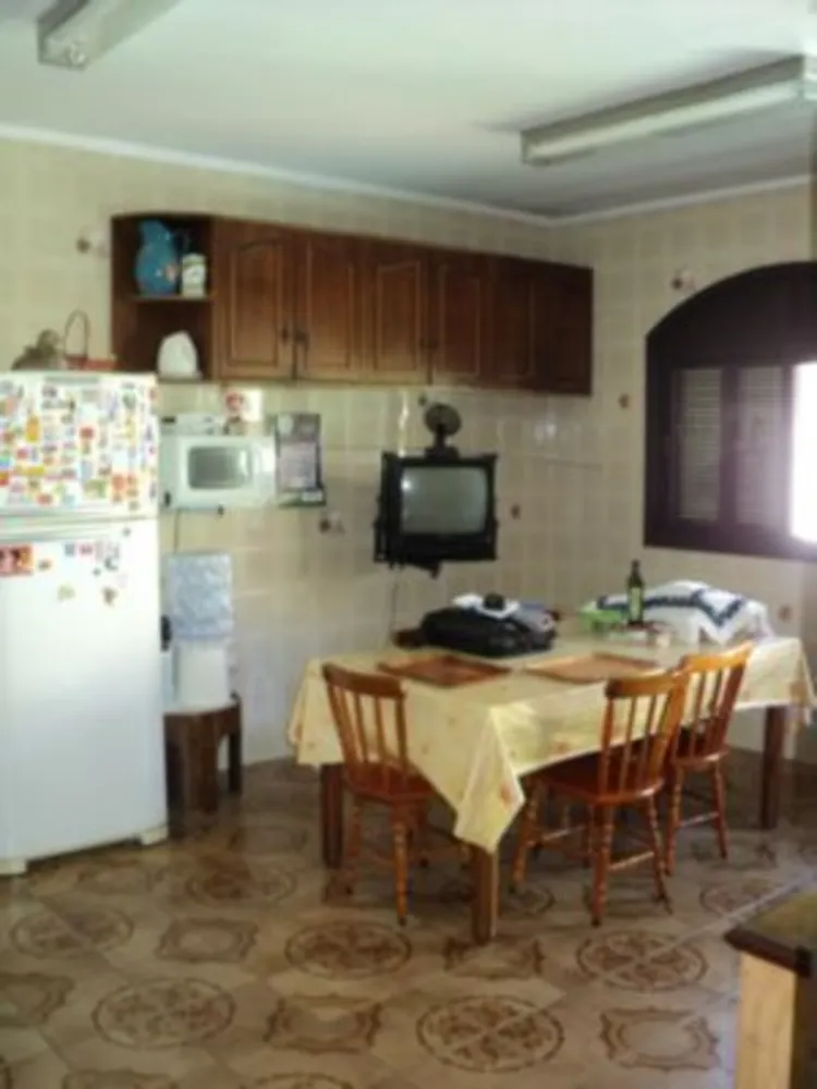Casa, 3 quartos, 331 m² - Foto 2