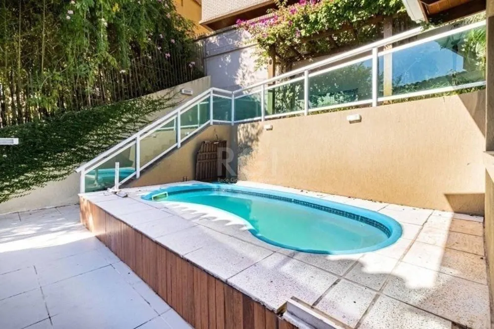 Casa, 4 quartos, 264 m² - Foto 1