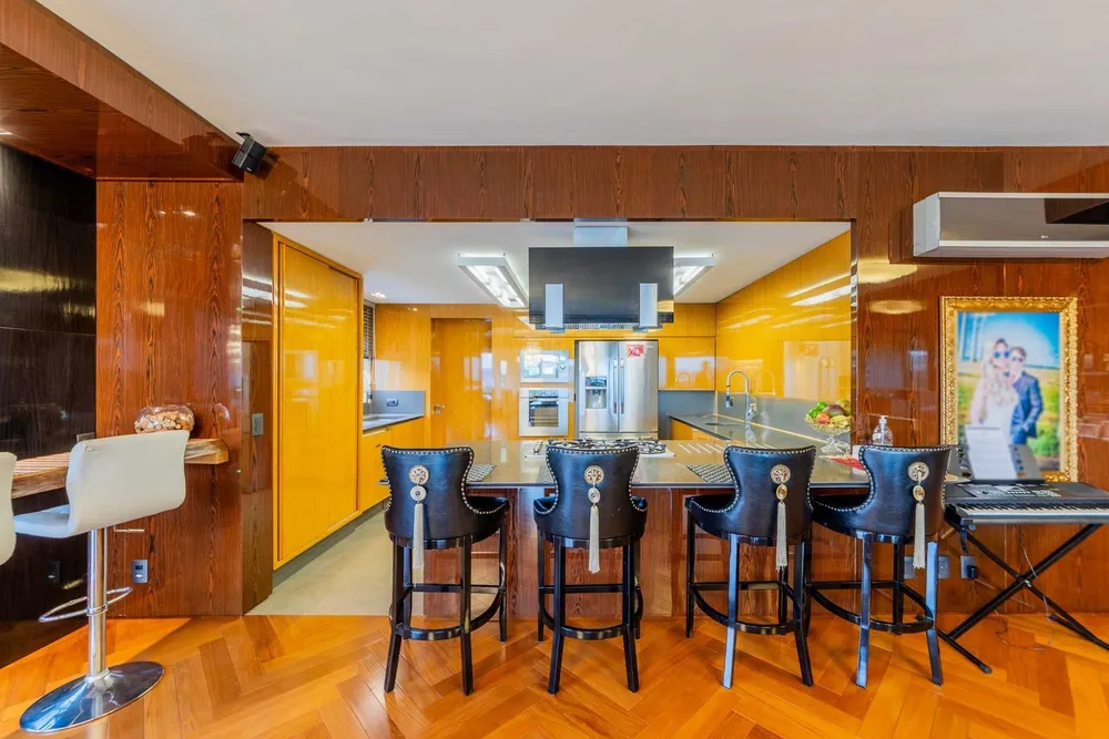 Apartamento, 3 quartos, 223 m² - Foto 10
