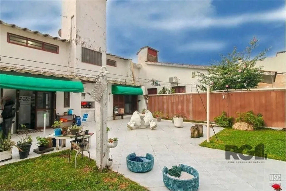 Casa, 4 quartos, 285 m² - Foto 1