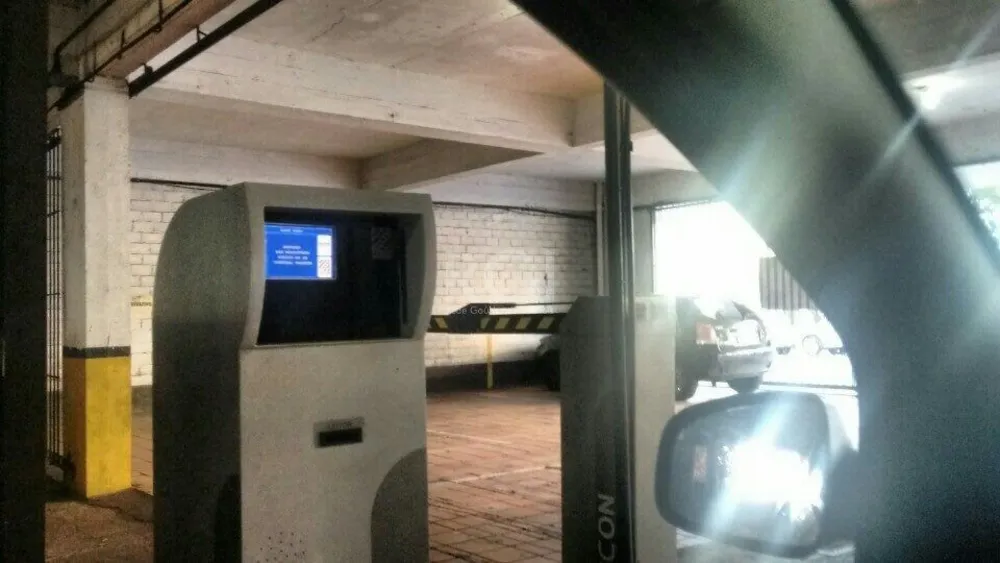 Box-Garagem, 15 m² - Foto 3
