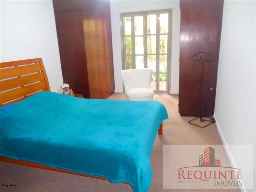 Casa, 3 quartos, 250 m² - Foto 4