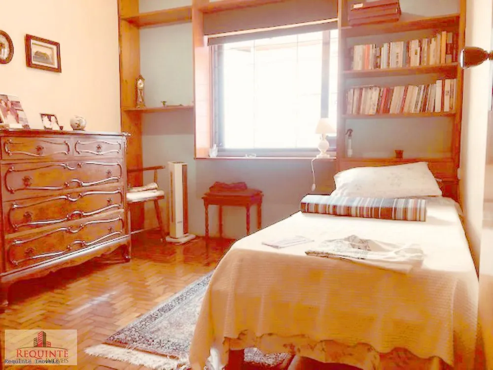 Casa, 3 quartos, 261 m² - Foto 4
