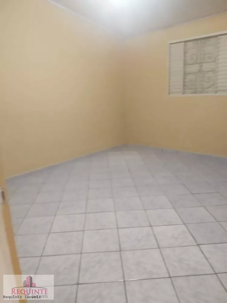 Casa à venda com 3 quartos, 300m² - Foto 7