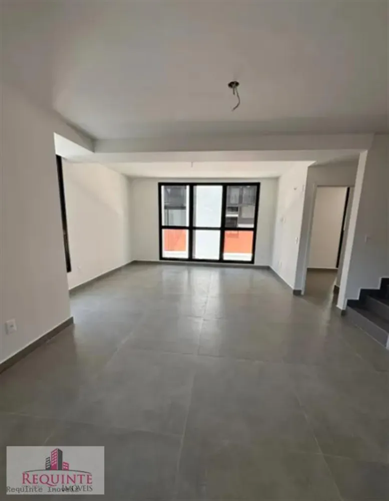 Sobrado, 3 quartos, 256 m² - Foto 1
