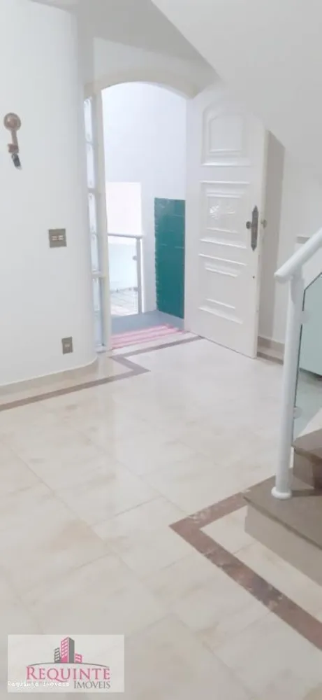 Sobrado, 3 quartos, 970 m² - Foto 1