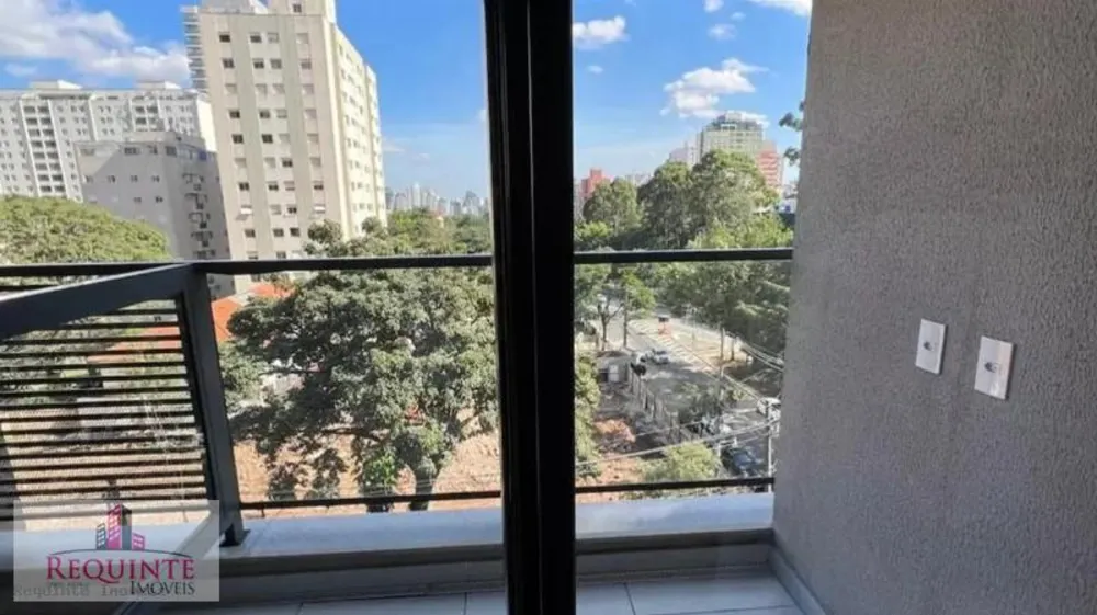 Apartamento, 1 quarto, 27 m² - Foto 1