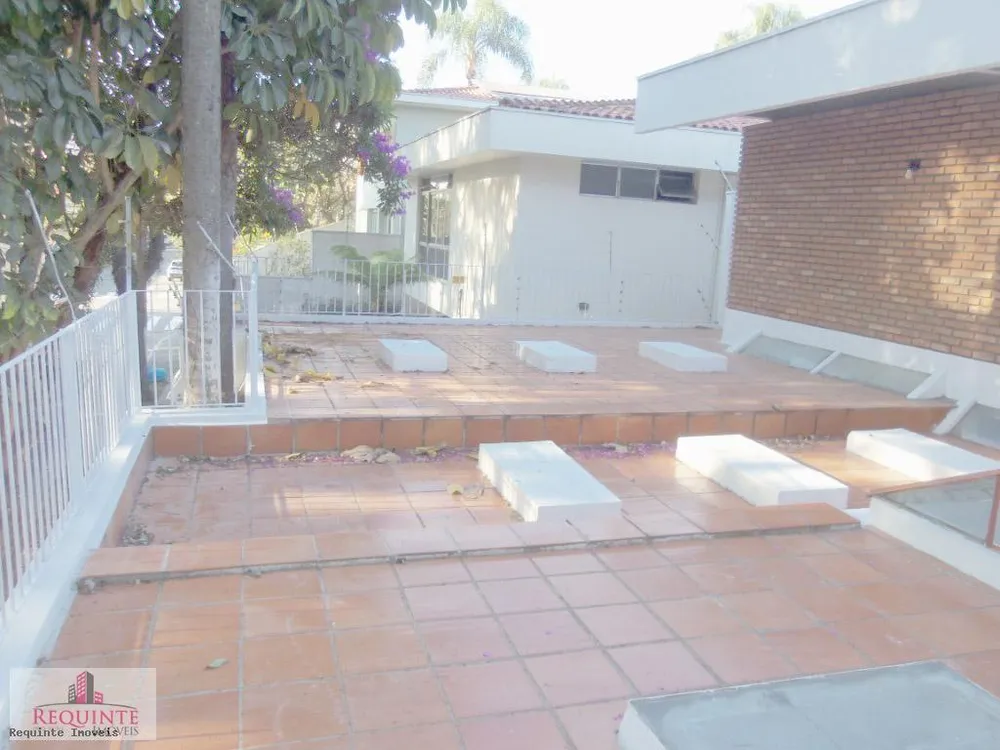 Sobrado, 6 quartos, 279 m² - Foto 1