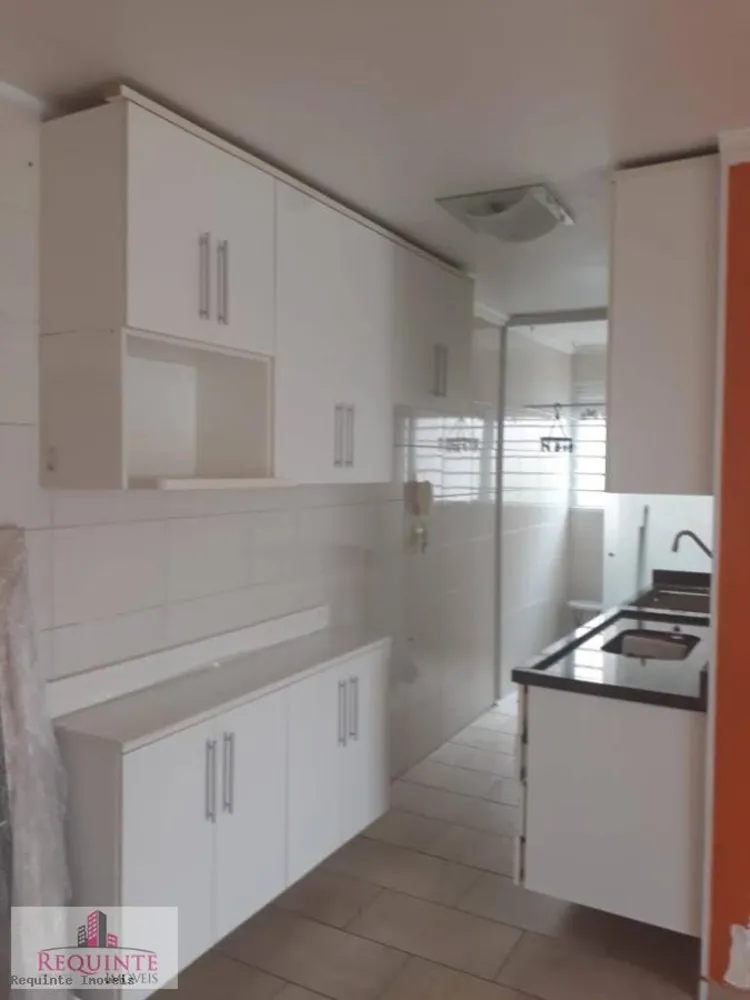 Apartamento, 3 quartos, 75 m² - Foto 2