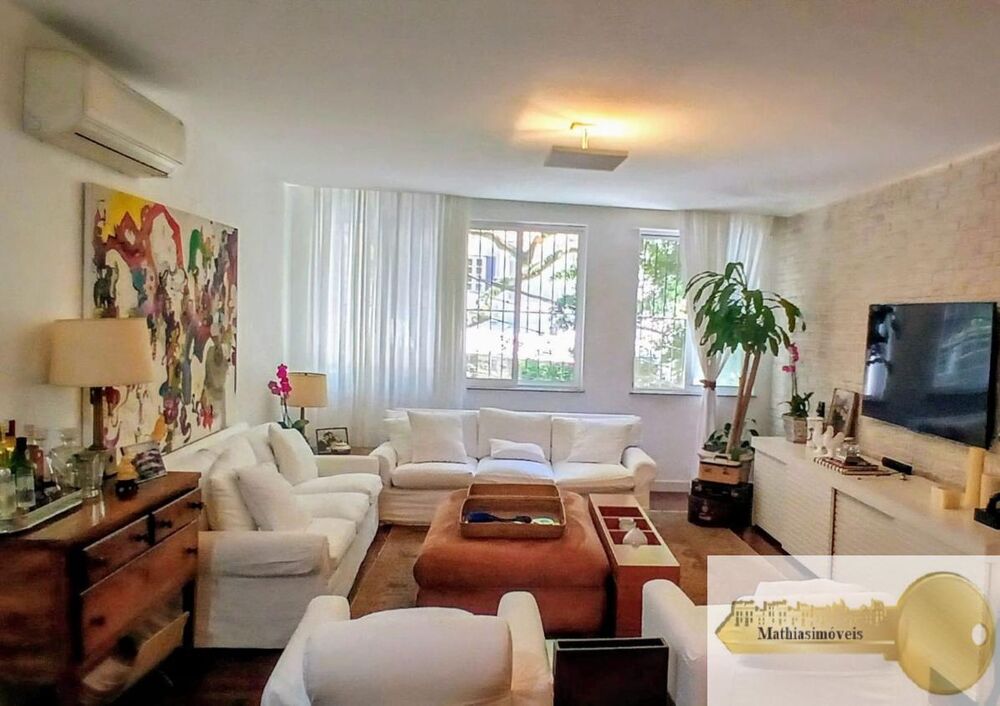 Apartamento à venda com 3 quartos, 160m² - Foto 1