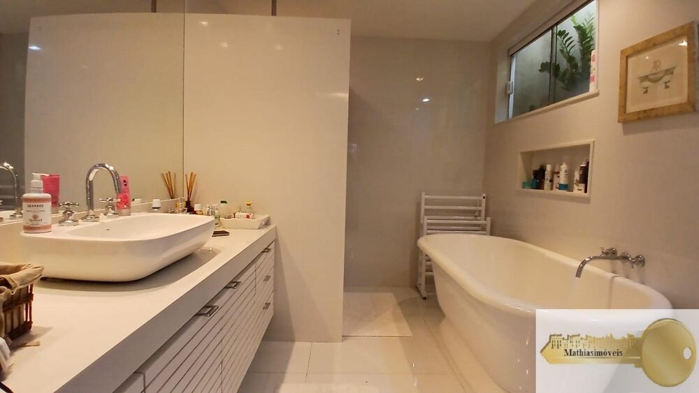 Apartamento à venda com 3 quartos, 160m² - Foto 3