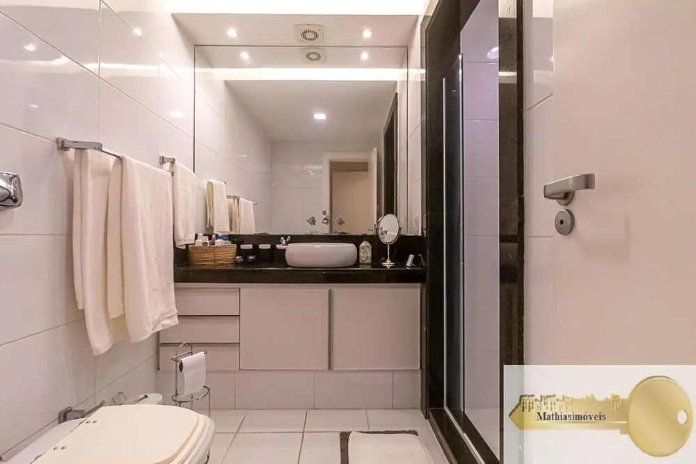 Apartamento, 3 quartos, 156 m² - Foto 2
