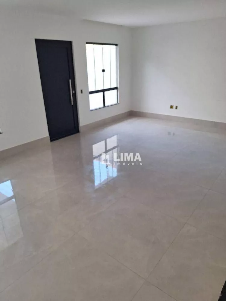 Casa, 3 quartos, 162 m² - Foto 4