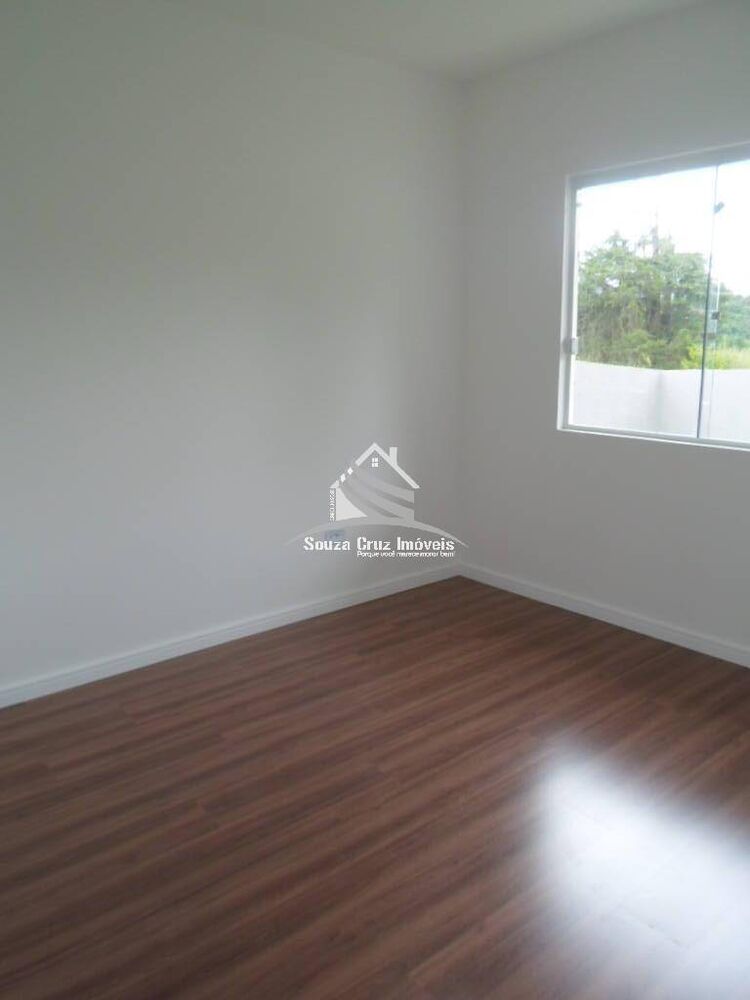 Casa à venda com 3 quartos, 54m² - Foto 1