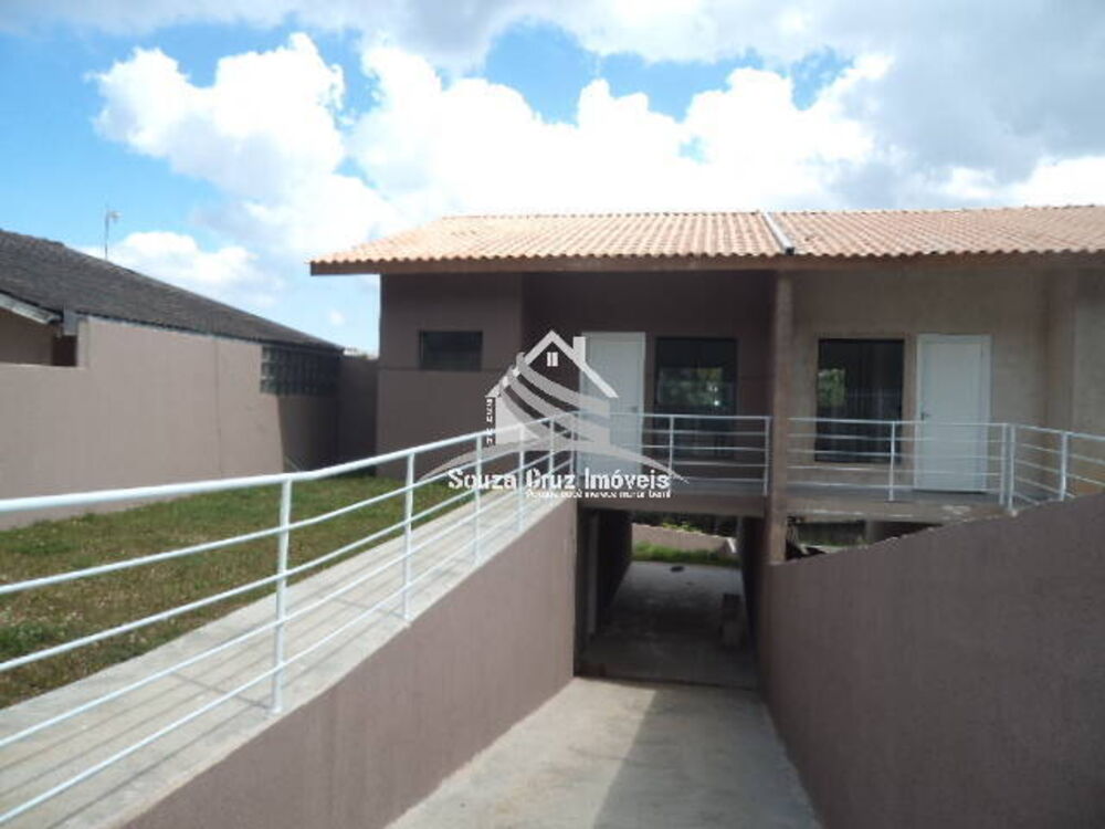 Casa à venda com 3 quartos, 99m² - Foto 1
