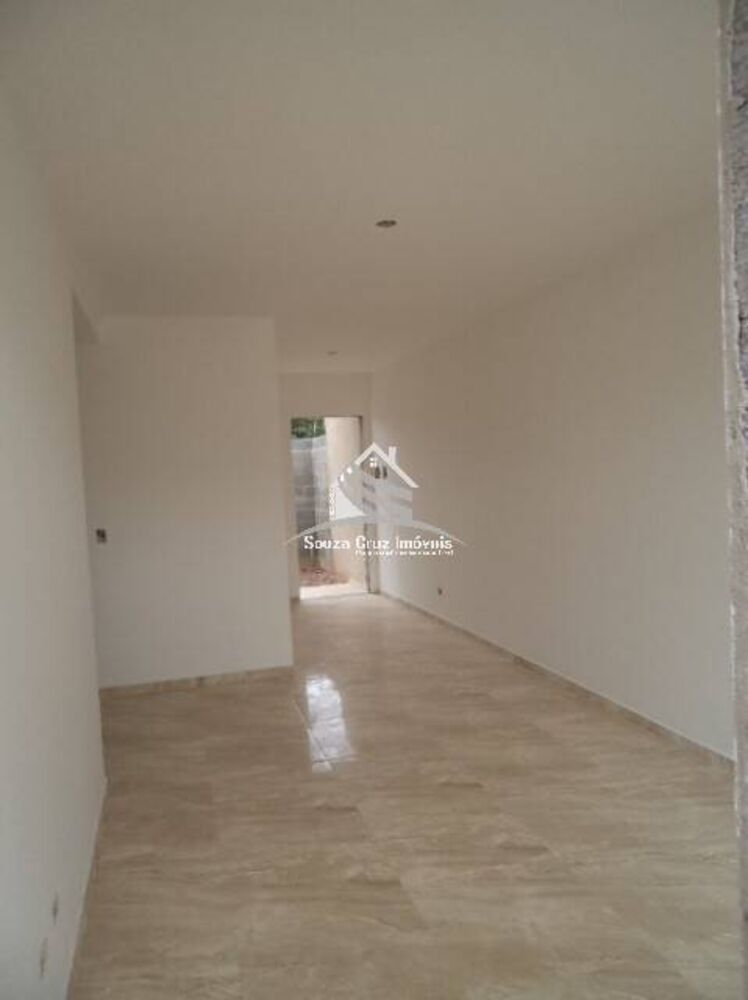 Casa à venda com 3 quartos, 59m² - Foto 2