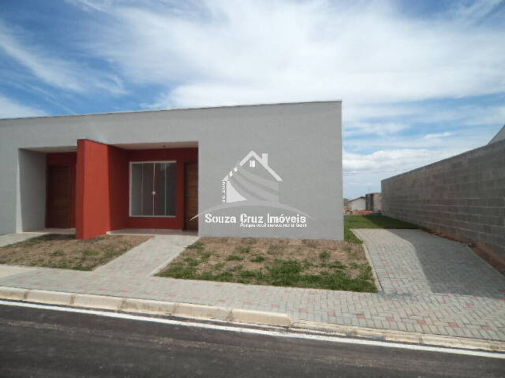 Casa à venda com 3 quartos, 59m² - Foto 1