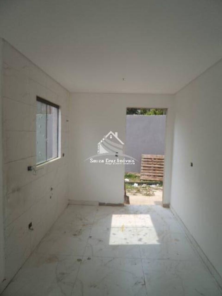 Casa à venda com 3 quartos, 54m² - Foto 1